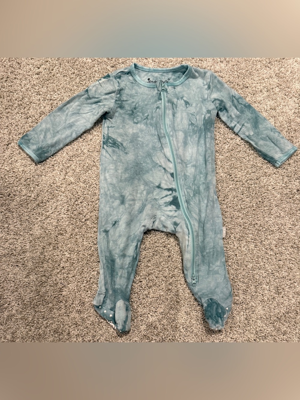 Bamboo footies size 3M-6M Tie Dye Pajamas Sleepsuit Zipper One Piece.